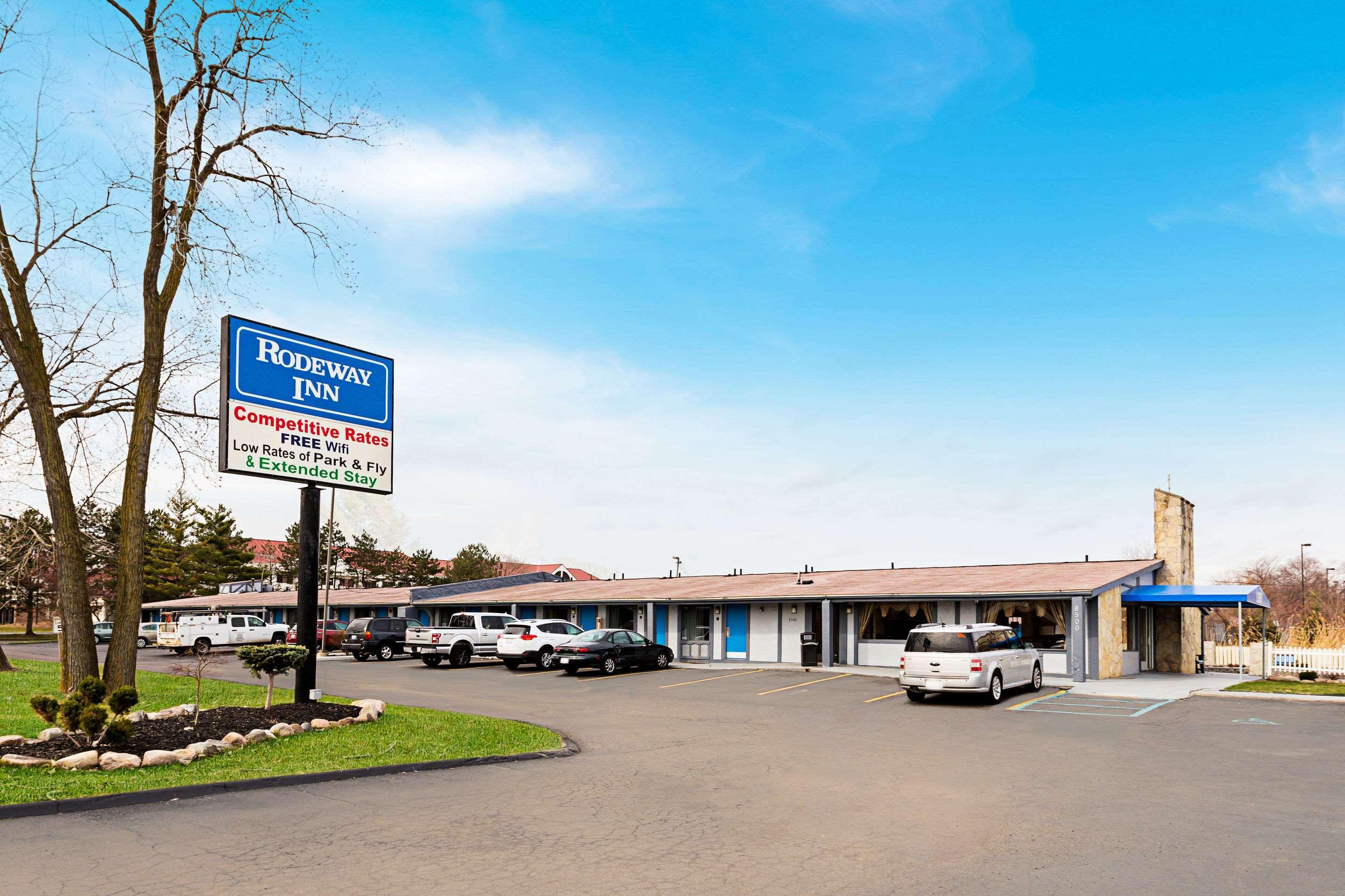 Rodeway Inn Metro Airport Romulus Buitenkant foto